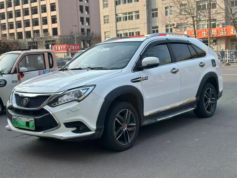 青島15年比亞迪唐3