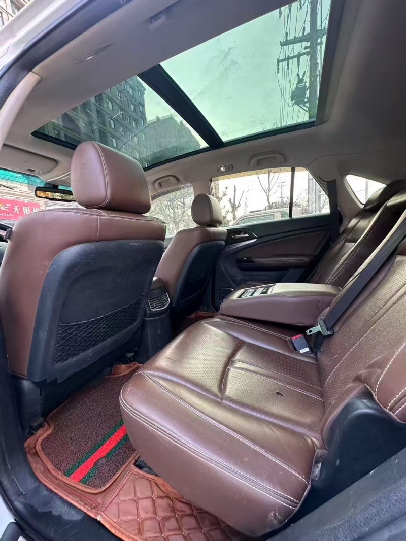 青島15年比亞迪唐5