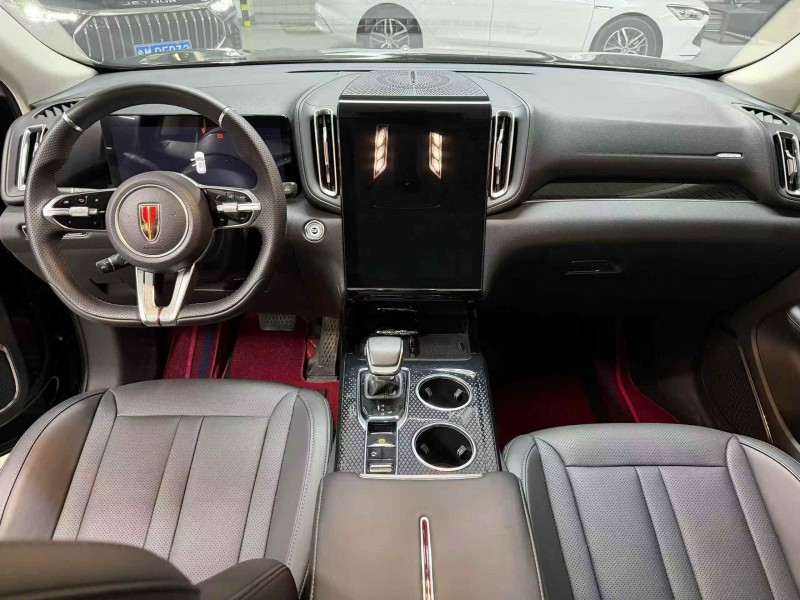 成都25年红旗HS35