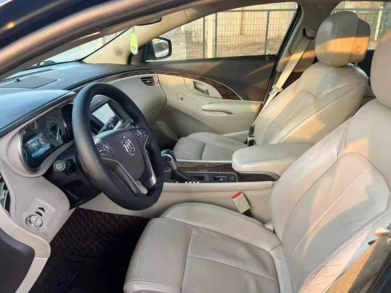 保定15年别克君越5