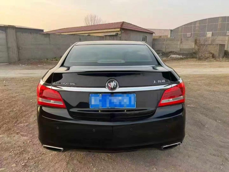 保定15年别克君越9