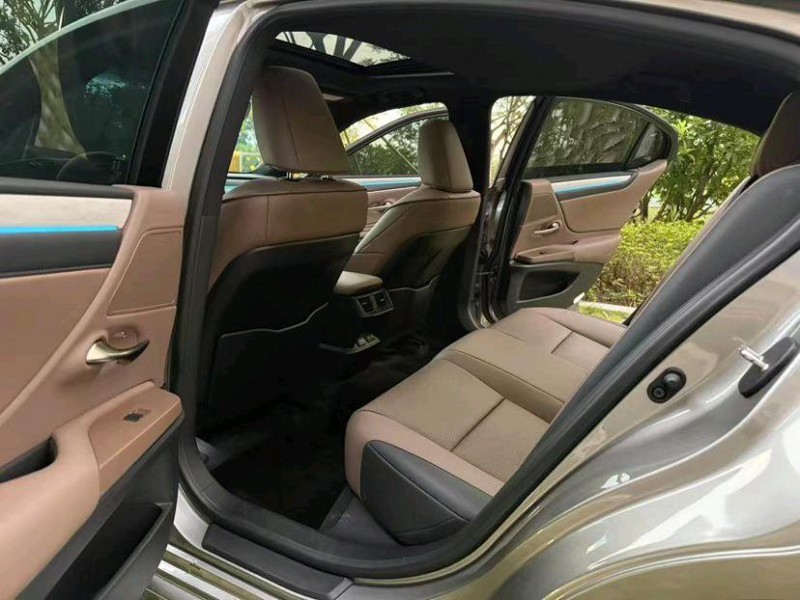 東莞25年雷克薩斯ES4