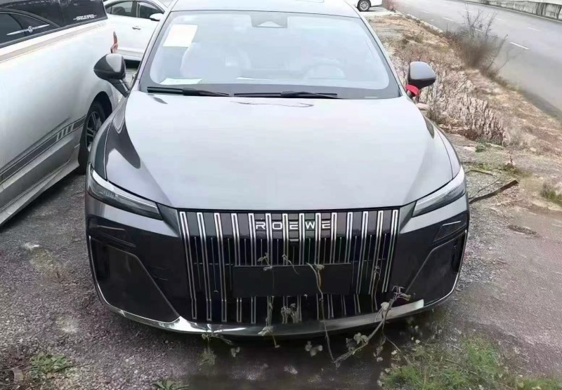 安顺26年荣威D71