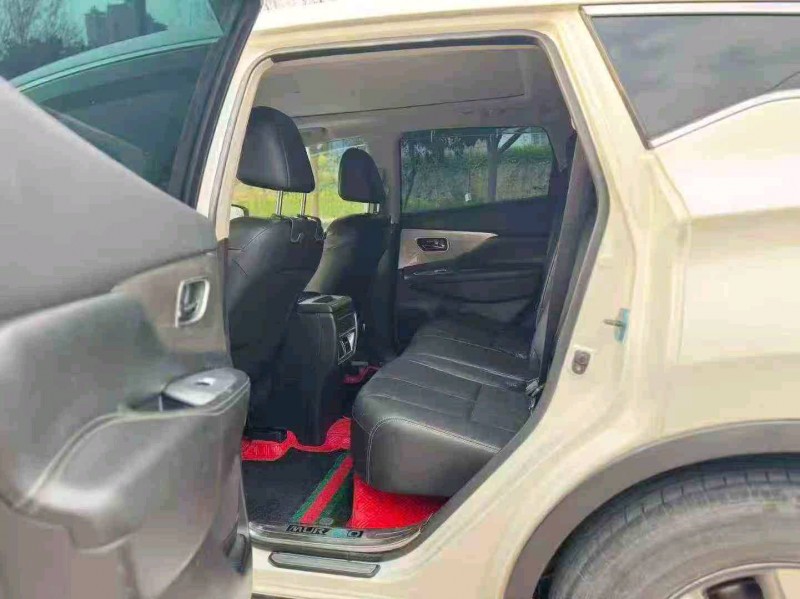 渭南18年日产楼兰5