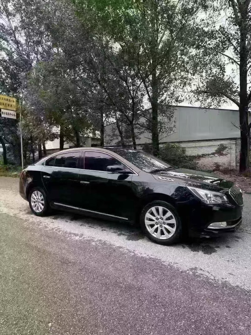 菏泽15年别克君越3