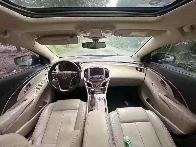 菏泽15年别克君越5