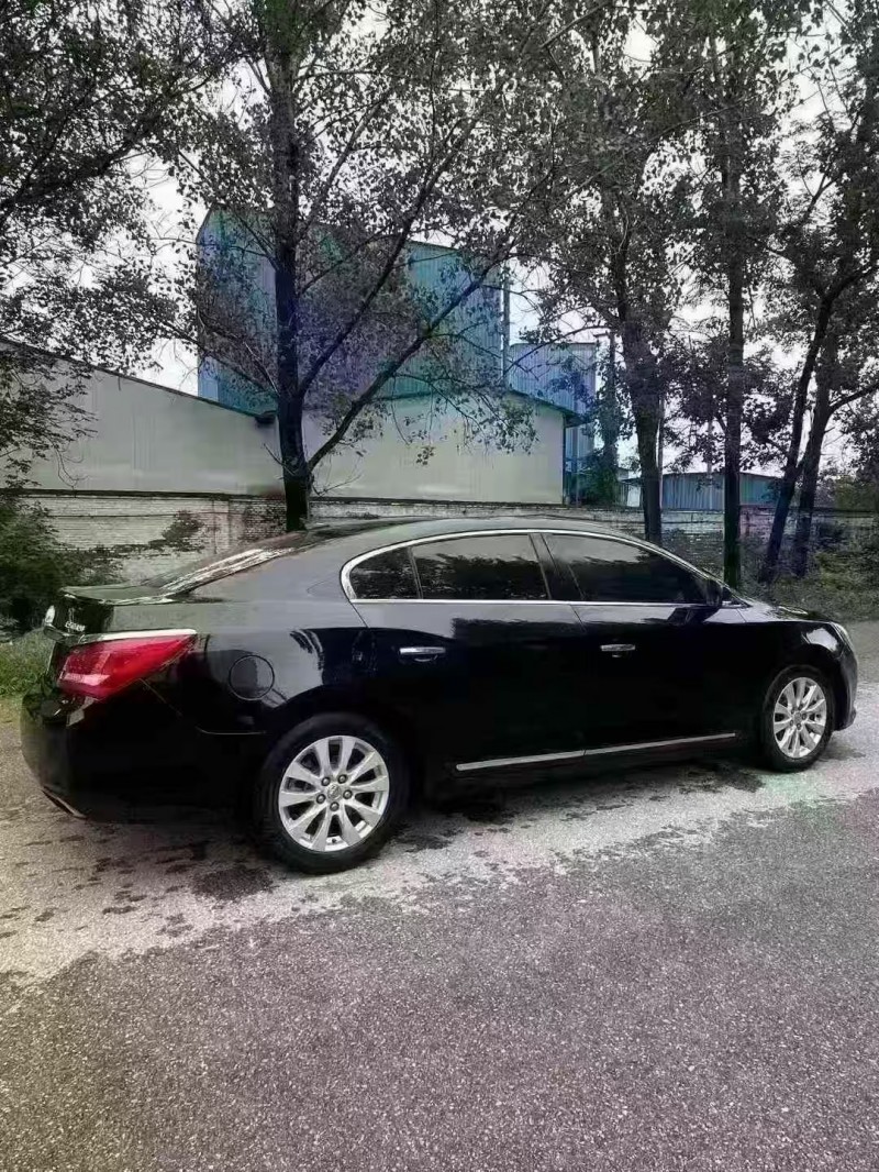 菏泽15年别克君越8