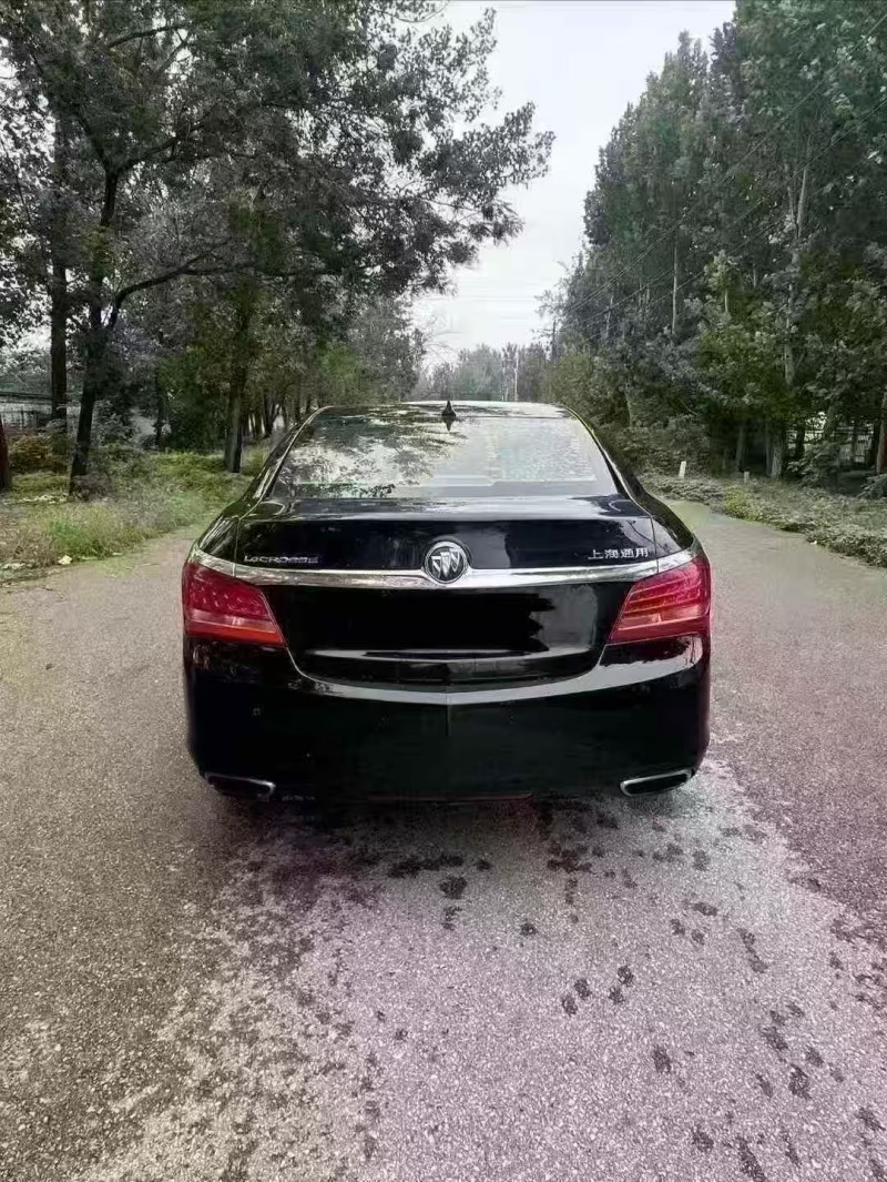 菏泽15年别克君越9