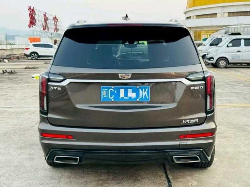 東莞20年凱迪拉克XT69
