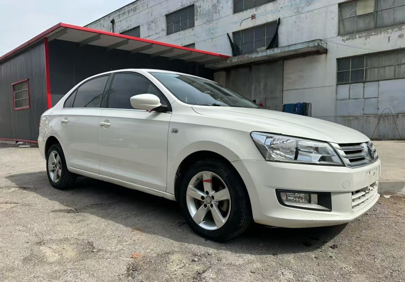 青島16年大眾桑塔納2