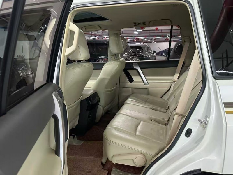 廣州19年豐田普拉多4