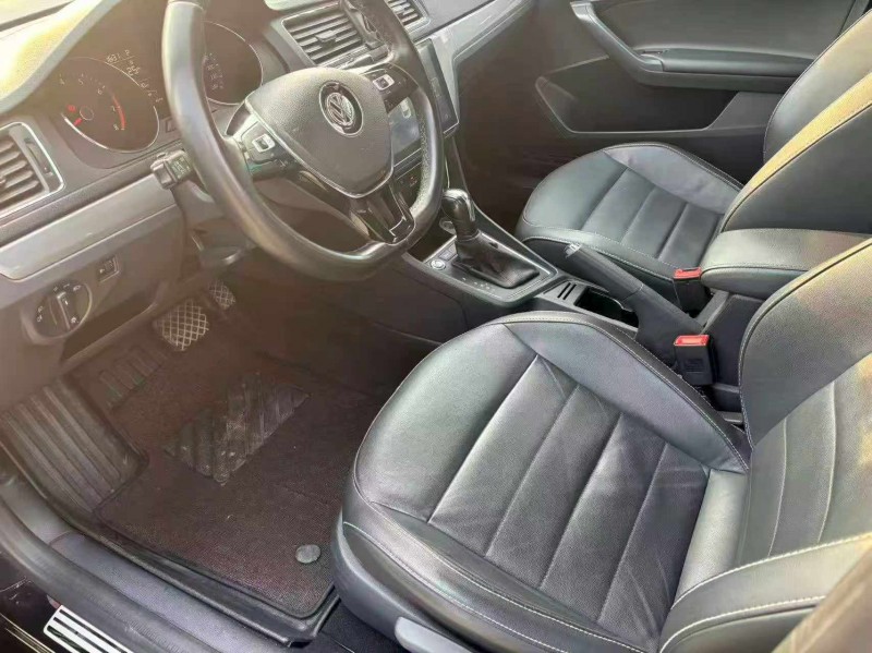 保定18年大众朗逸4