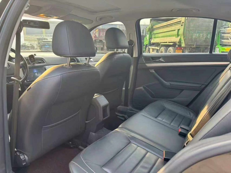 保定18年大众朗逸5