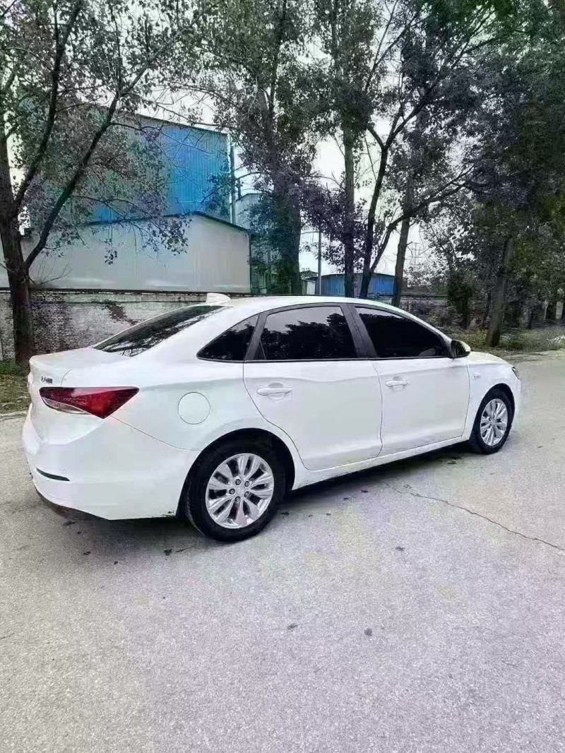 菏泽20年别克英朗8