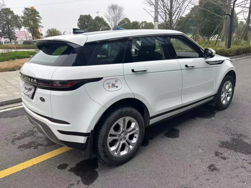 常德20年路虎极光5