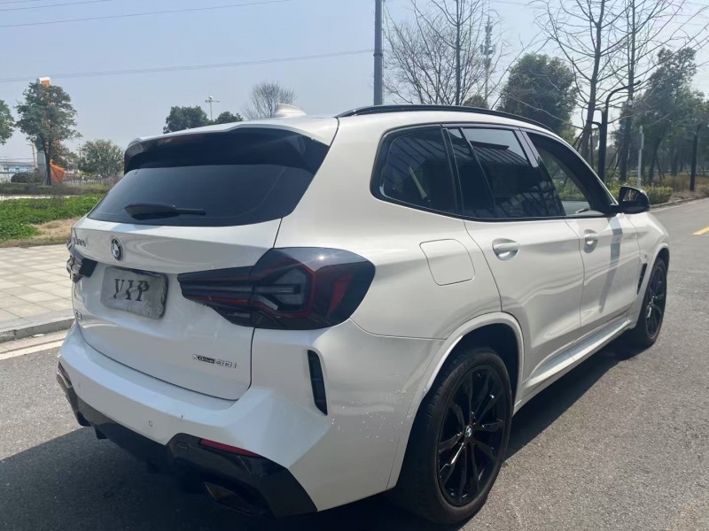 常德22年宝马X37