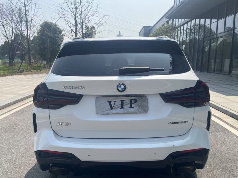 常德22年宝马X38