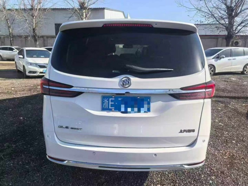 保定20年别克GL89