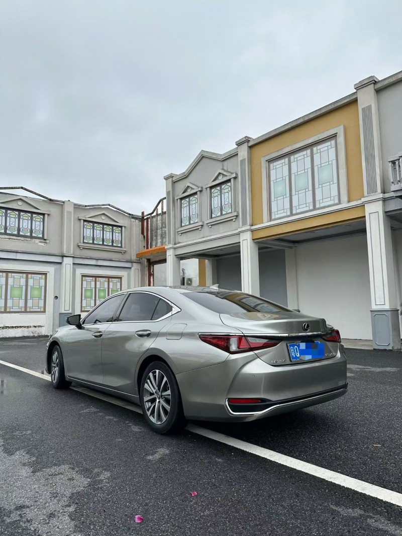湛江20年雷克薩斯ES5