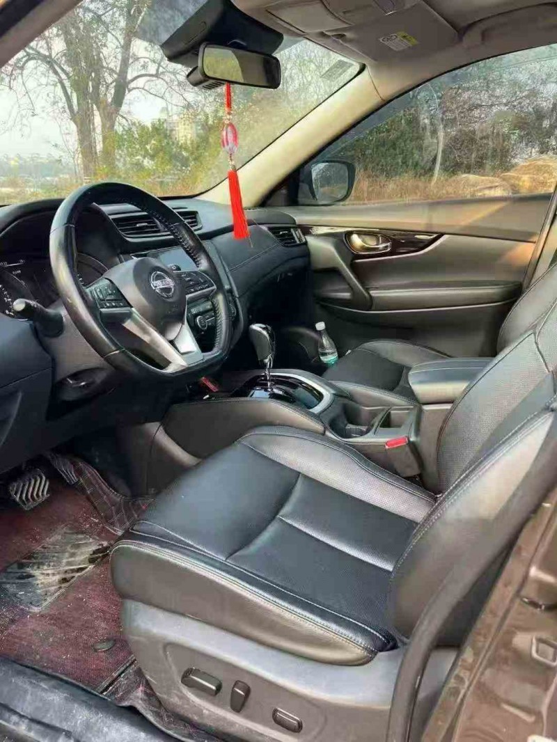 汕頭20年日產奇駿6