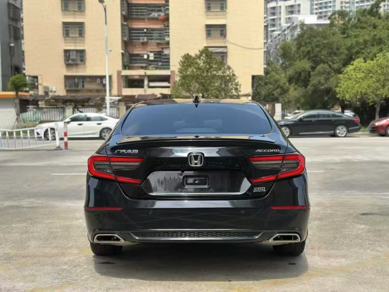 江门22年本田雅阁3