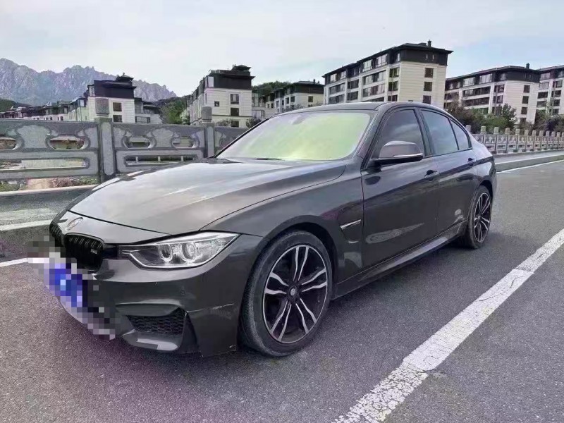 青島15年寶馬3系2