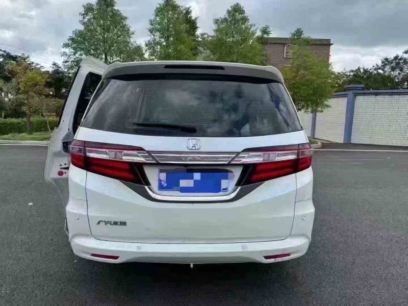 汕头17年本田奥德赛9