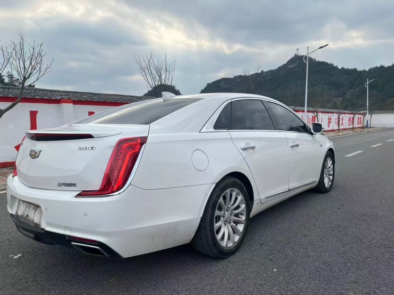 贵阳20年凯迪拉克XTS4