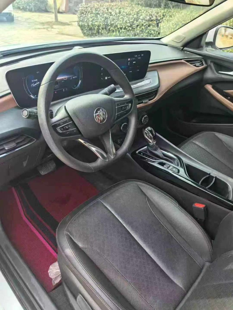 保定22年别克威朗6