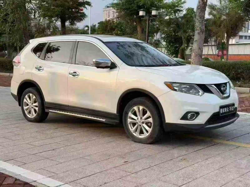 湛江17年日產奇駿3