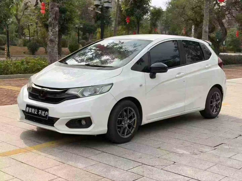 湛江19年本田飞度3