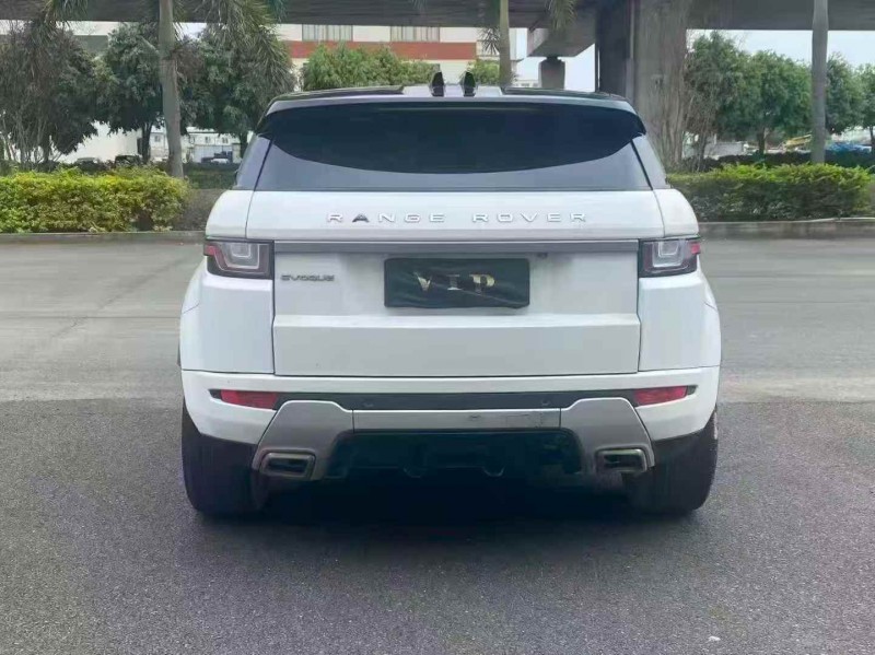 莆田18年路虎极光9