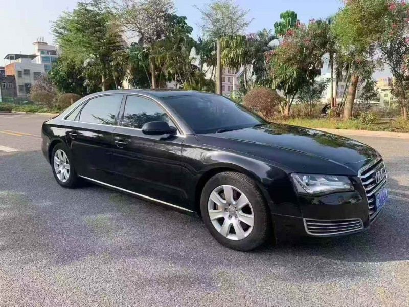 湖州14年奥迪A8L3