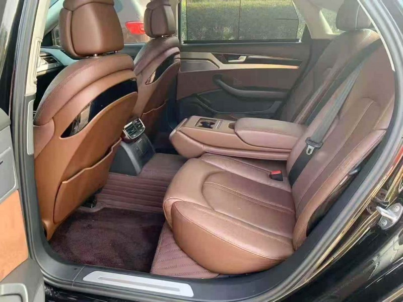 湖州14年奥迪A8L5