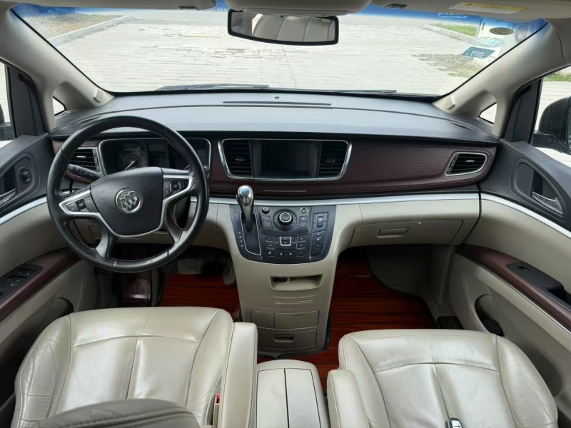 徐州18年别克GL85