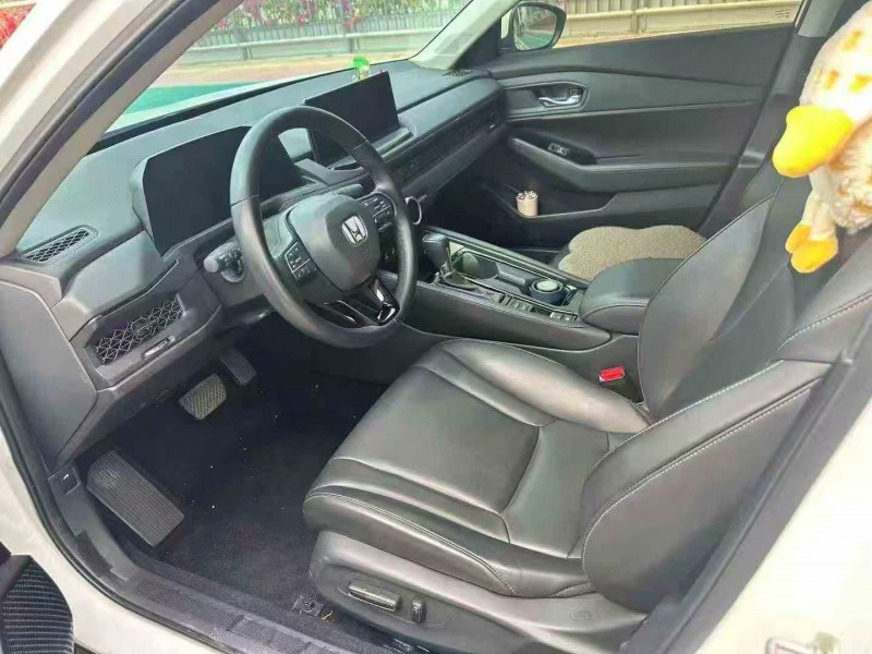 广州23年本田雅阁4