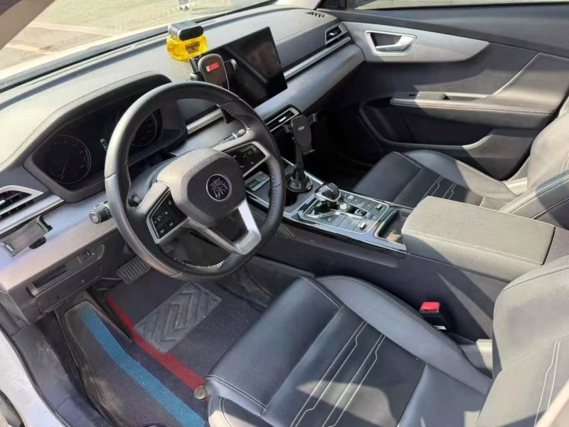 青島24年比亞迪秦5