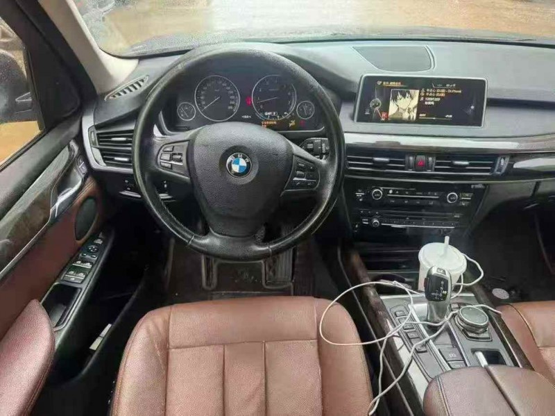 珠海15年寶馬X56