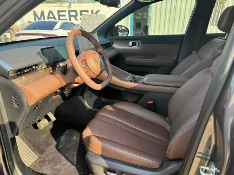 青岛25年五菱汽车星光4