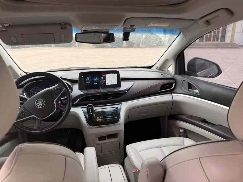 青岛21年别克GL83