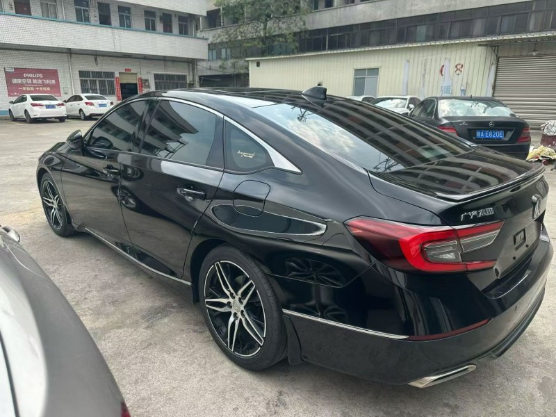 广州22年本田雅阁6