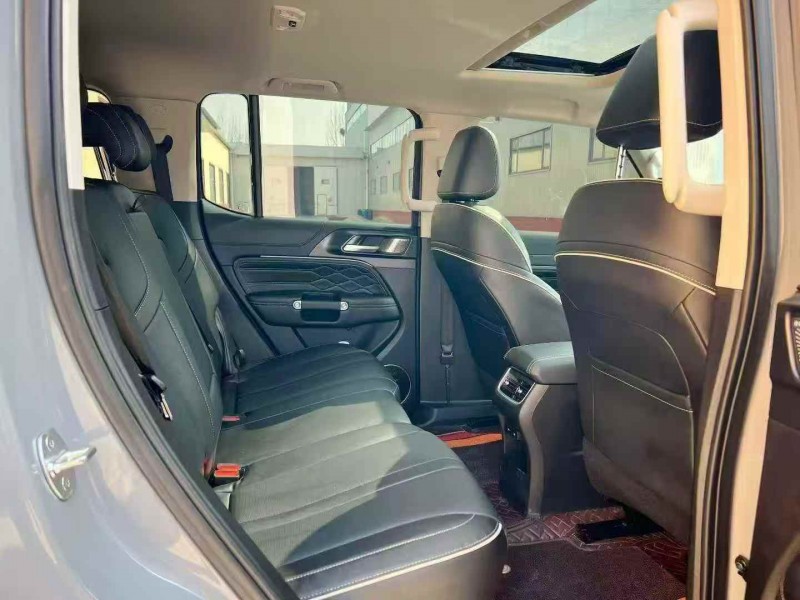 青岛23年长城汽车坦克5