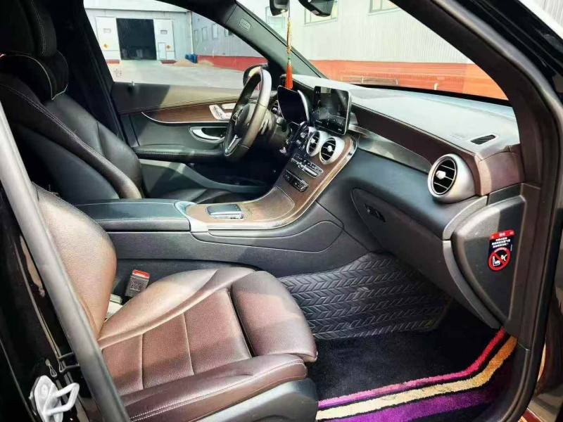 济宁22年奔驰GLC5