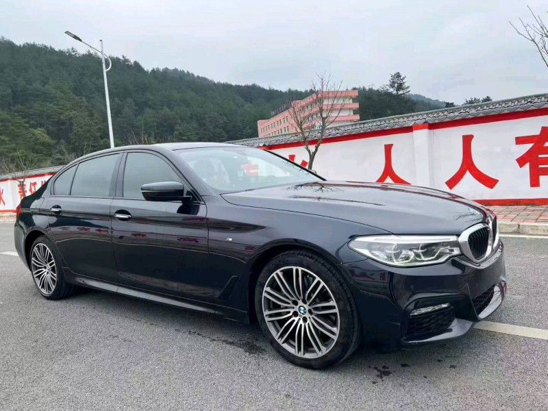 贵阳18年宝马5系3