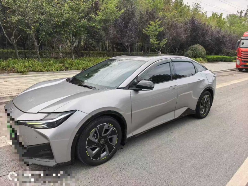 青島25年豐田BZ3Pro3