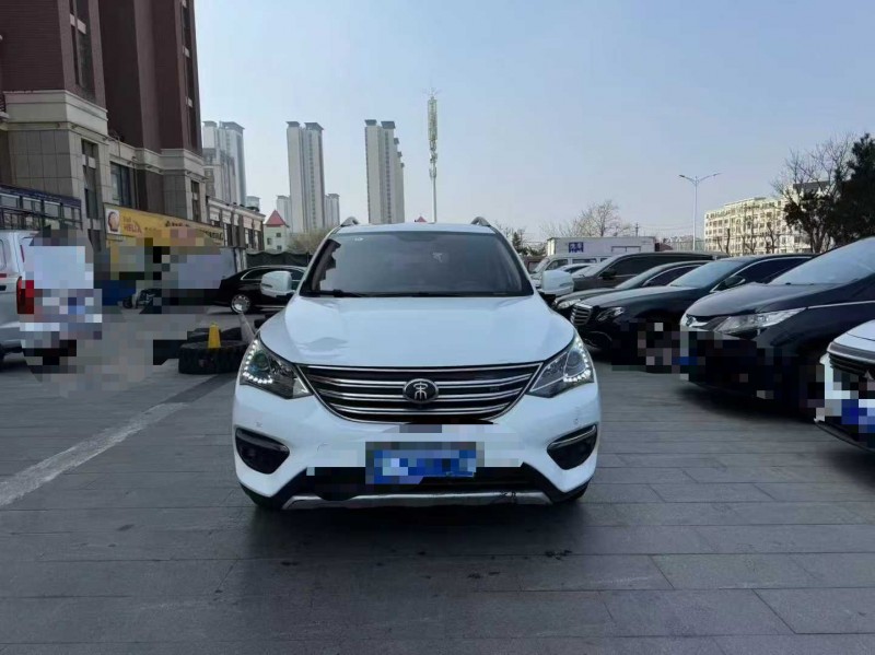 青島19年比亞迪宋1