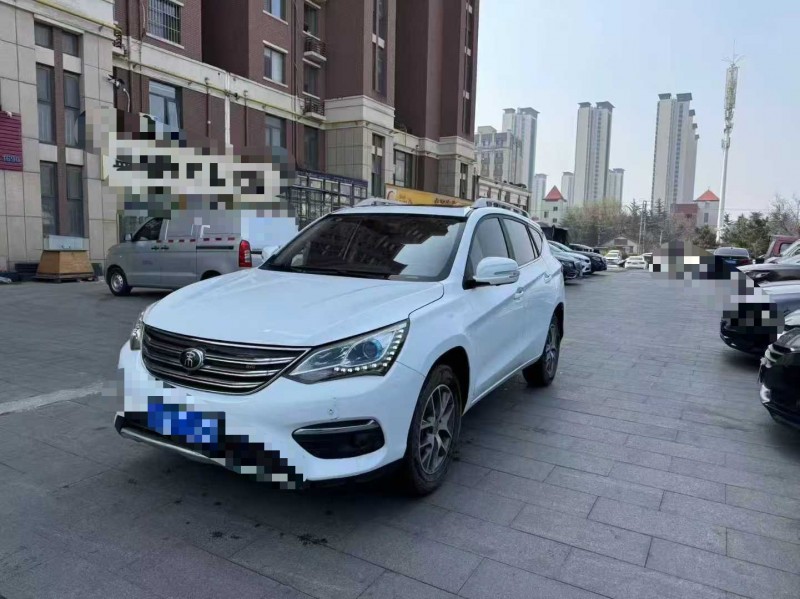 青島19年比亞迪宋3