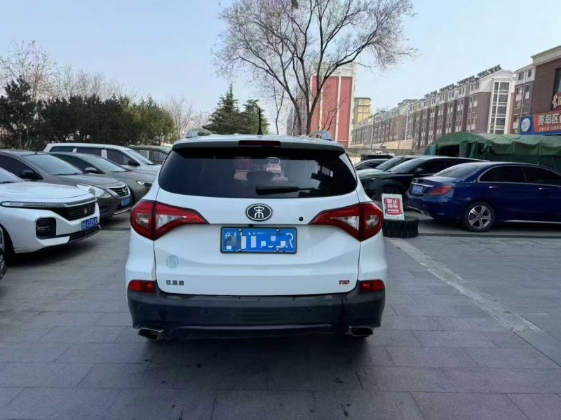 青島19年比亞迪宋9