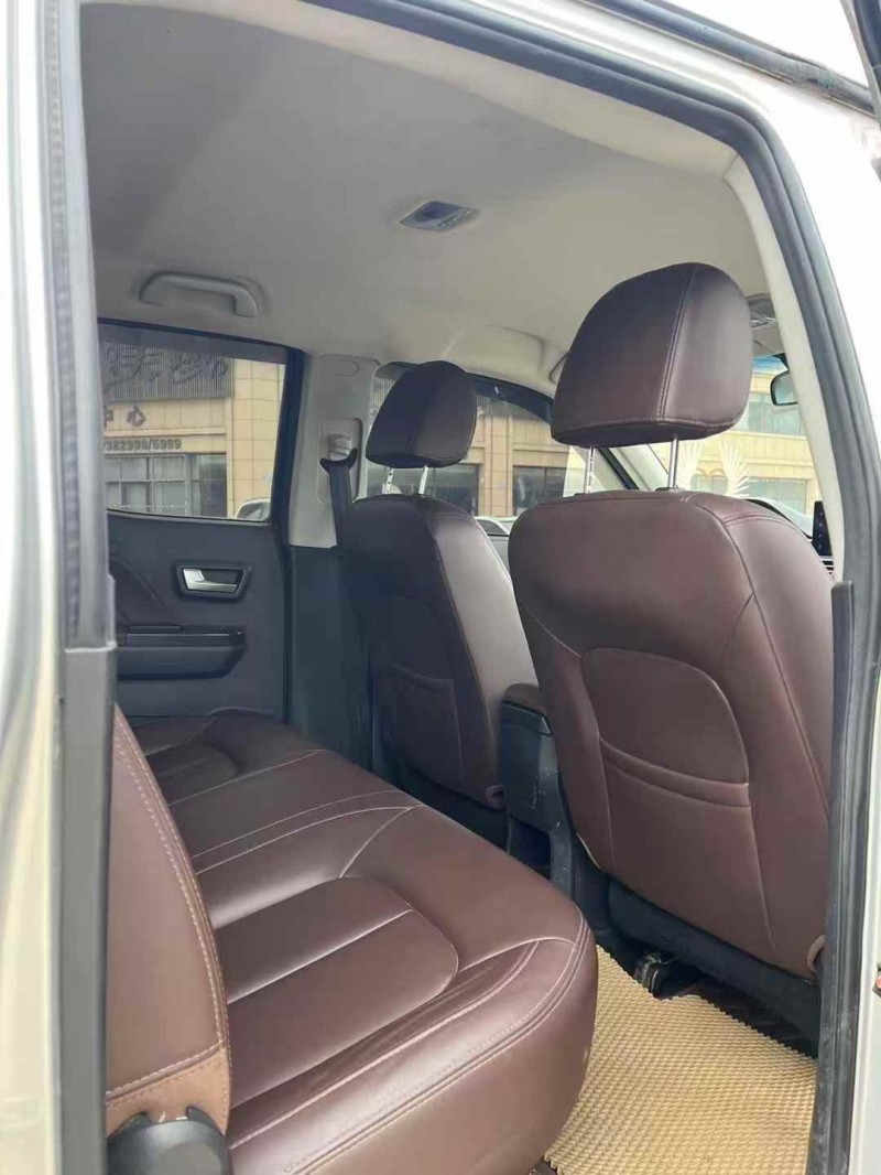 青島20年長城汽車風駿5