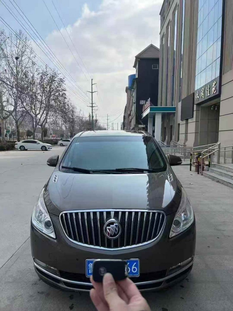 煙臺17年別克GL81